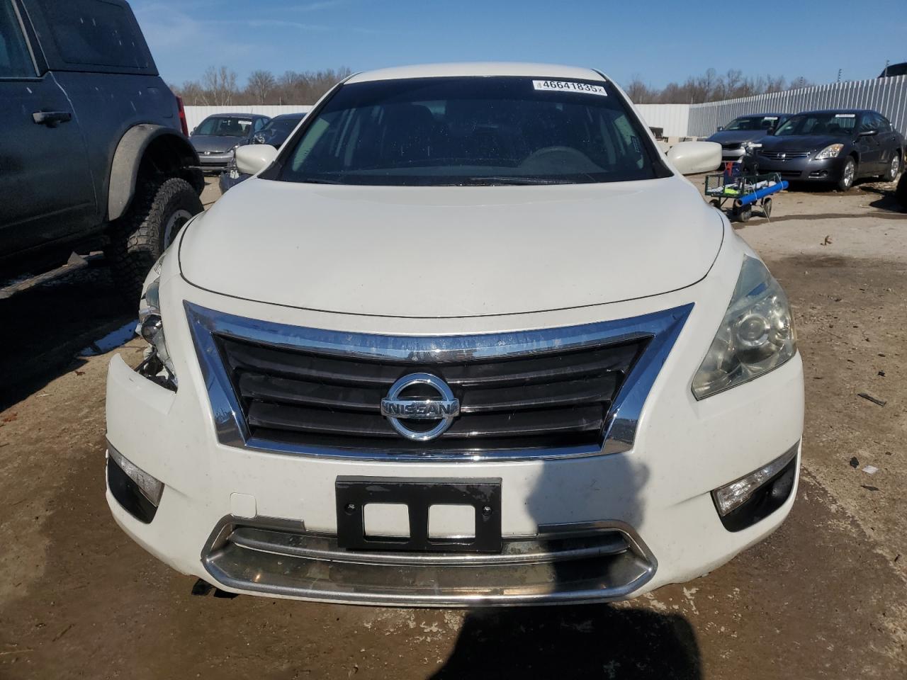 2015 Nissan Altima - Image 5