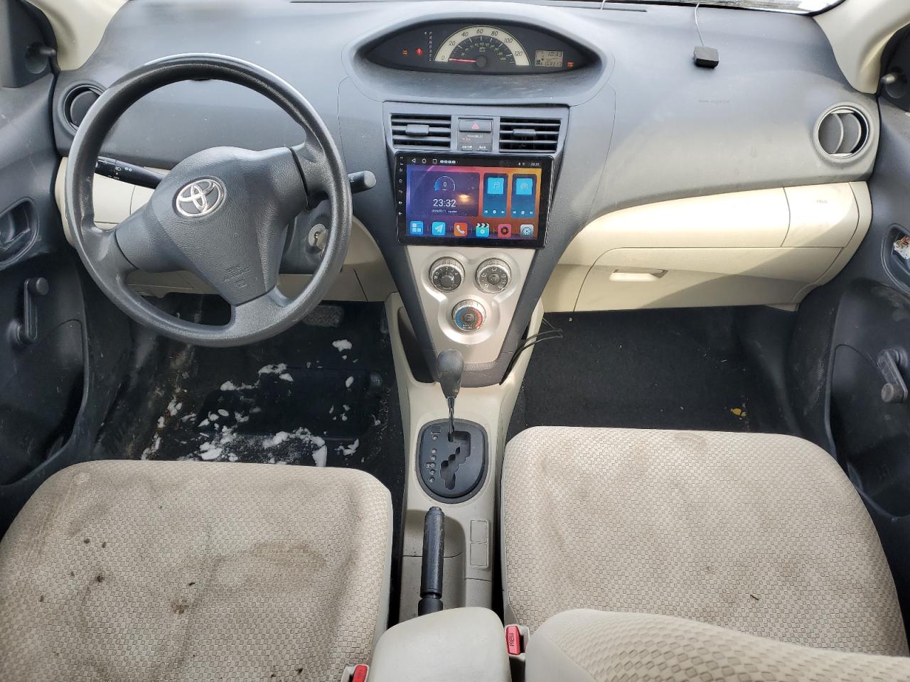 2008 Toyota Yaris - Image 8