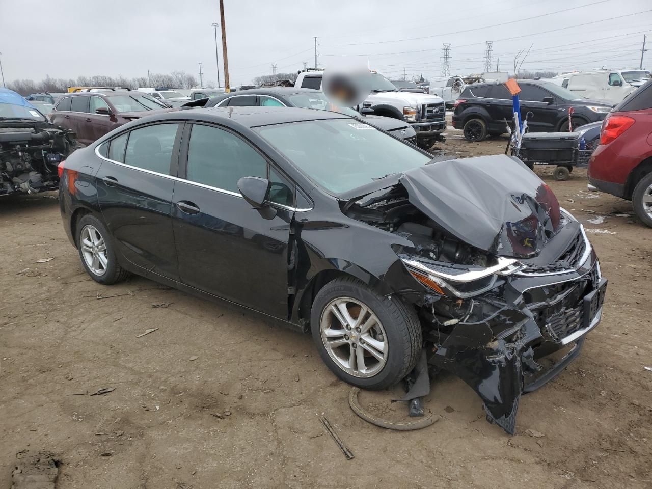 2017 Chevrolet Cruze - Image 4