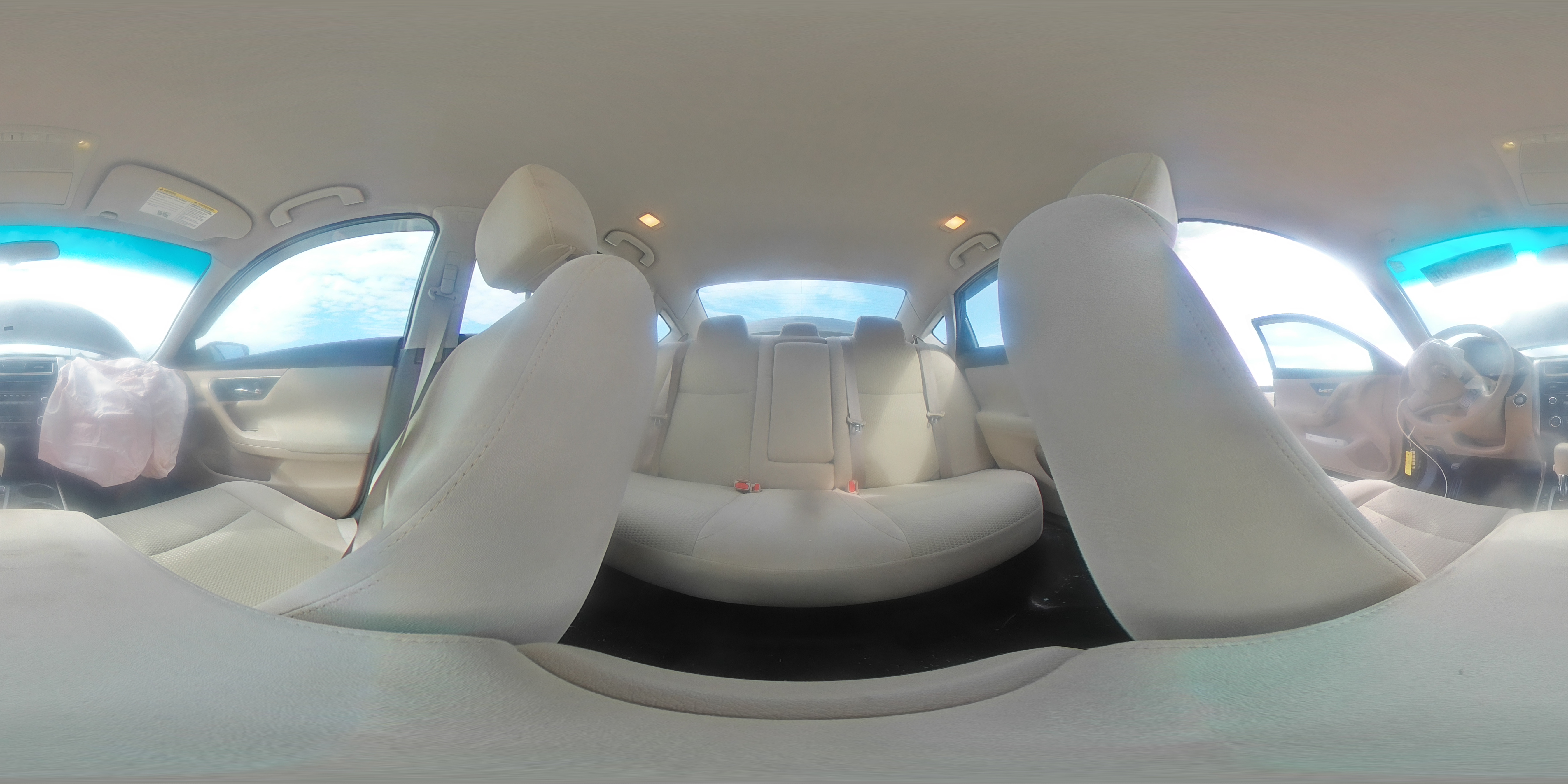 2015 Nissan Altima - Image 13