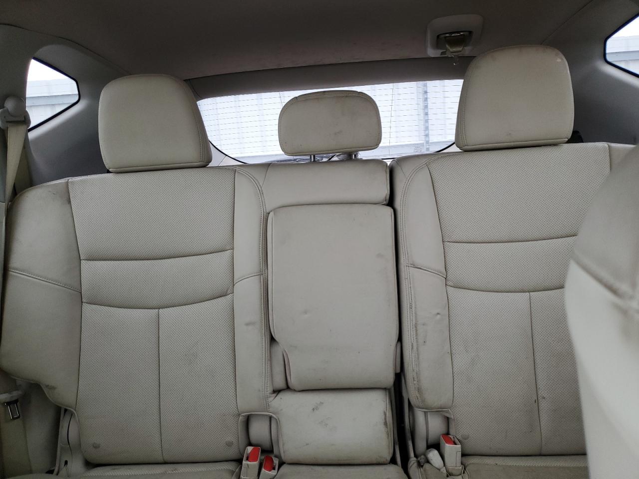 2015 Nissan Murano - Image 10