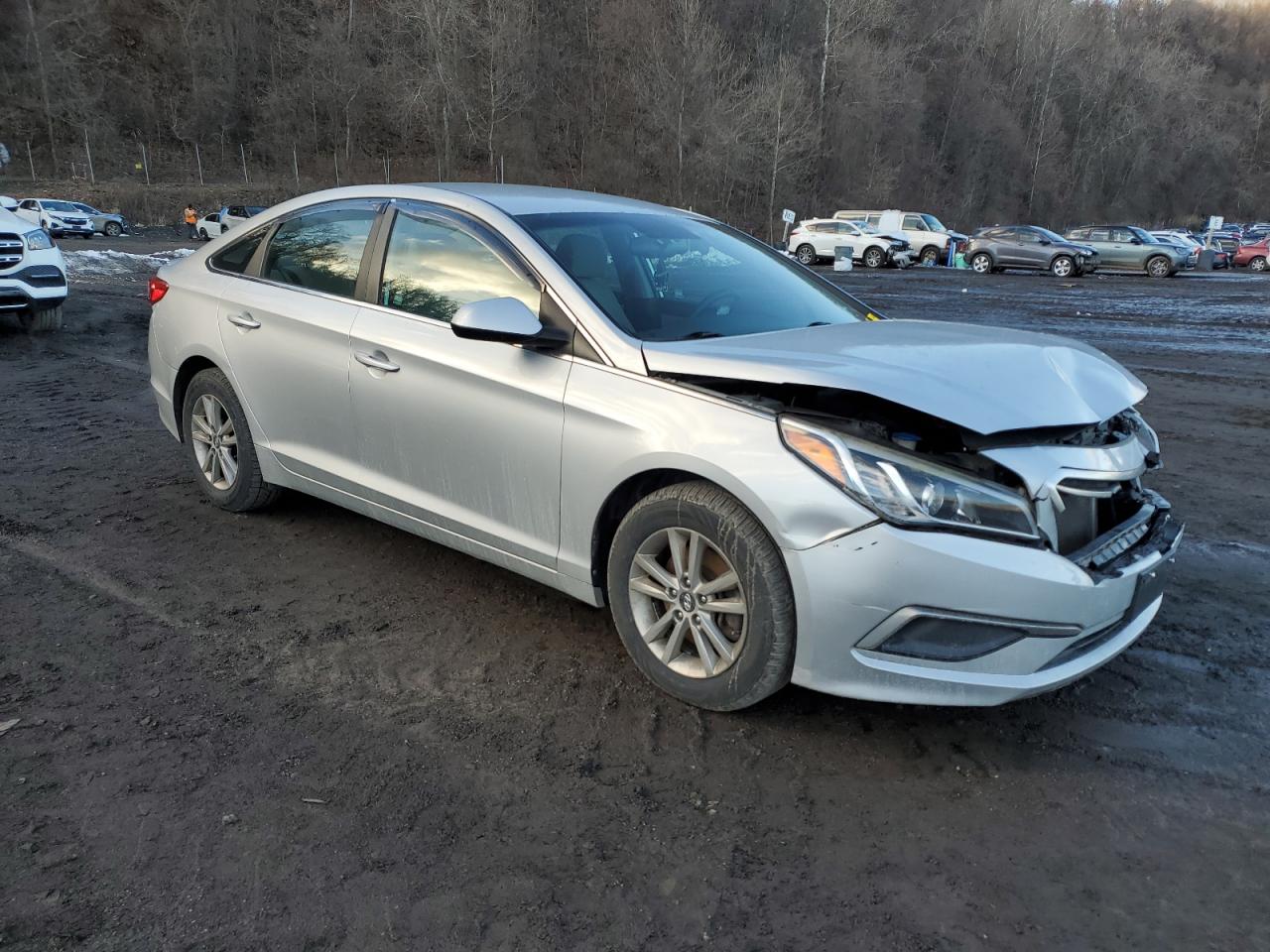 2016 Hyundai Sonata - Image 4