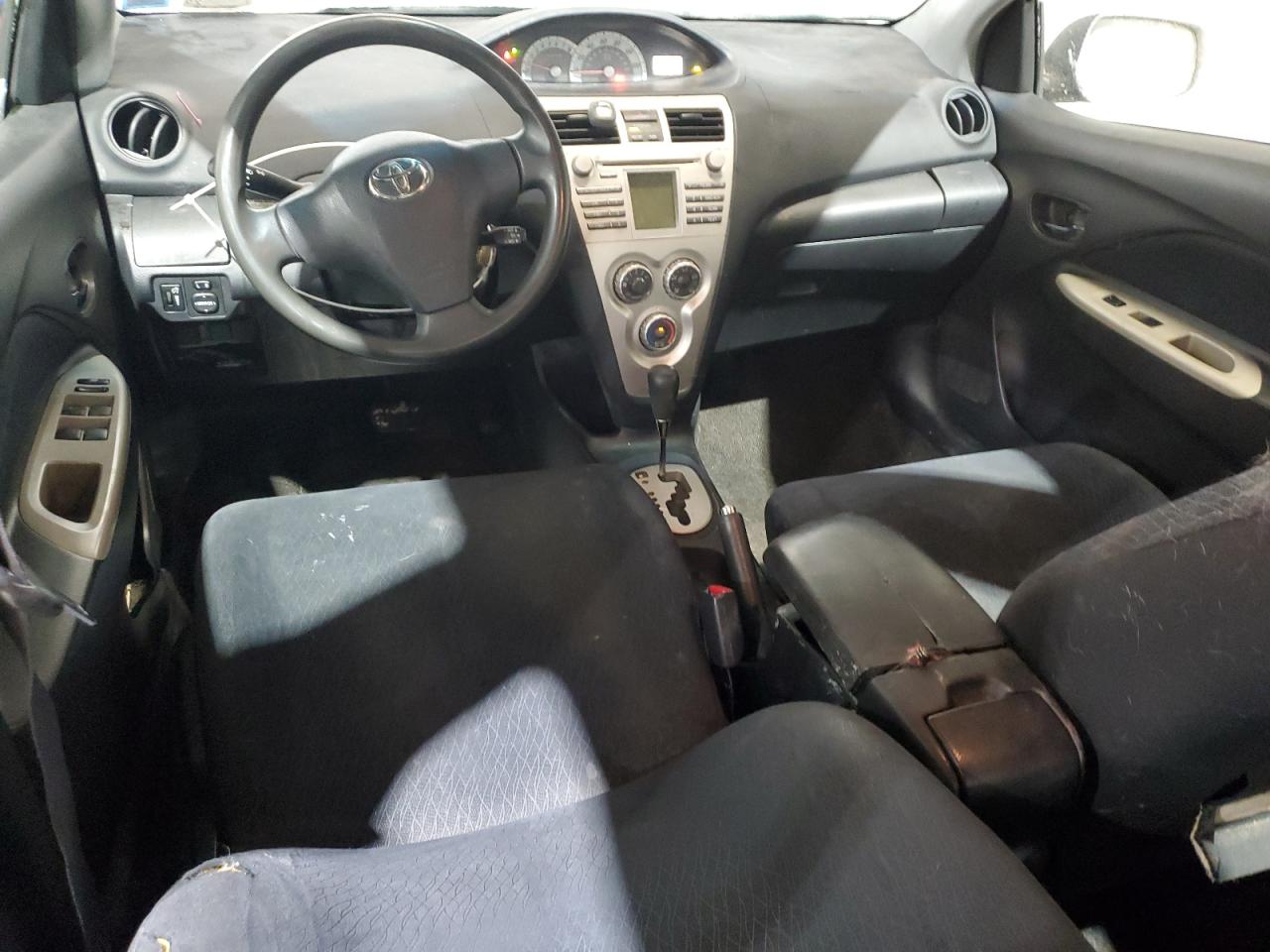 2007 Toyota Yaris - Image 8