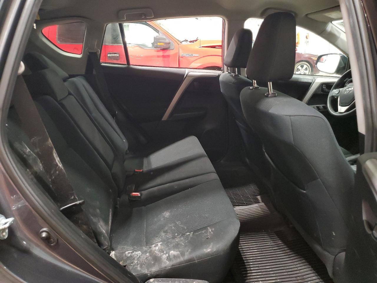 2016 Toyota RAV 4 - Image 11