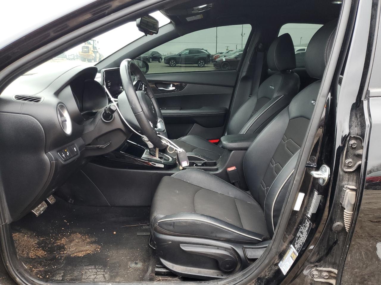 2023 Kia Forte - Image 7