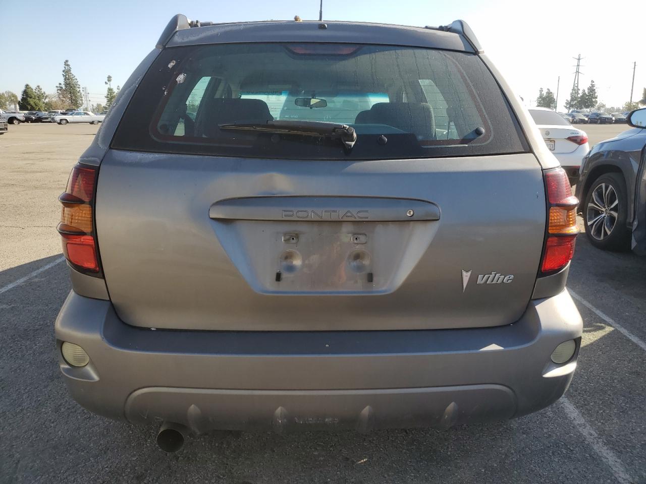 2003 Pontiac Vibe - Image 6