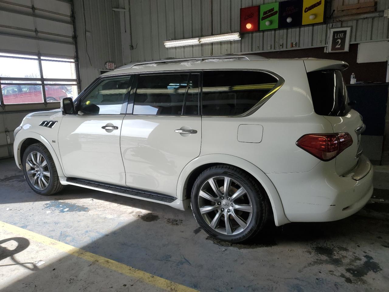 2014 Infiniti QX80 - Image 2