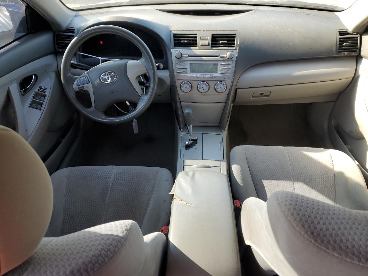 2011 Toyota Camry - Image 8