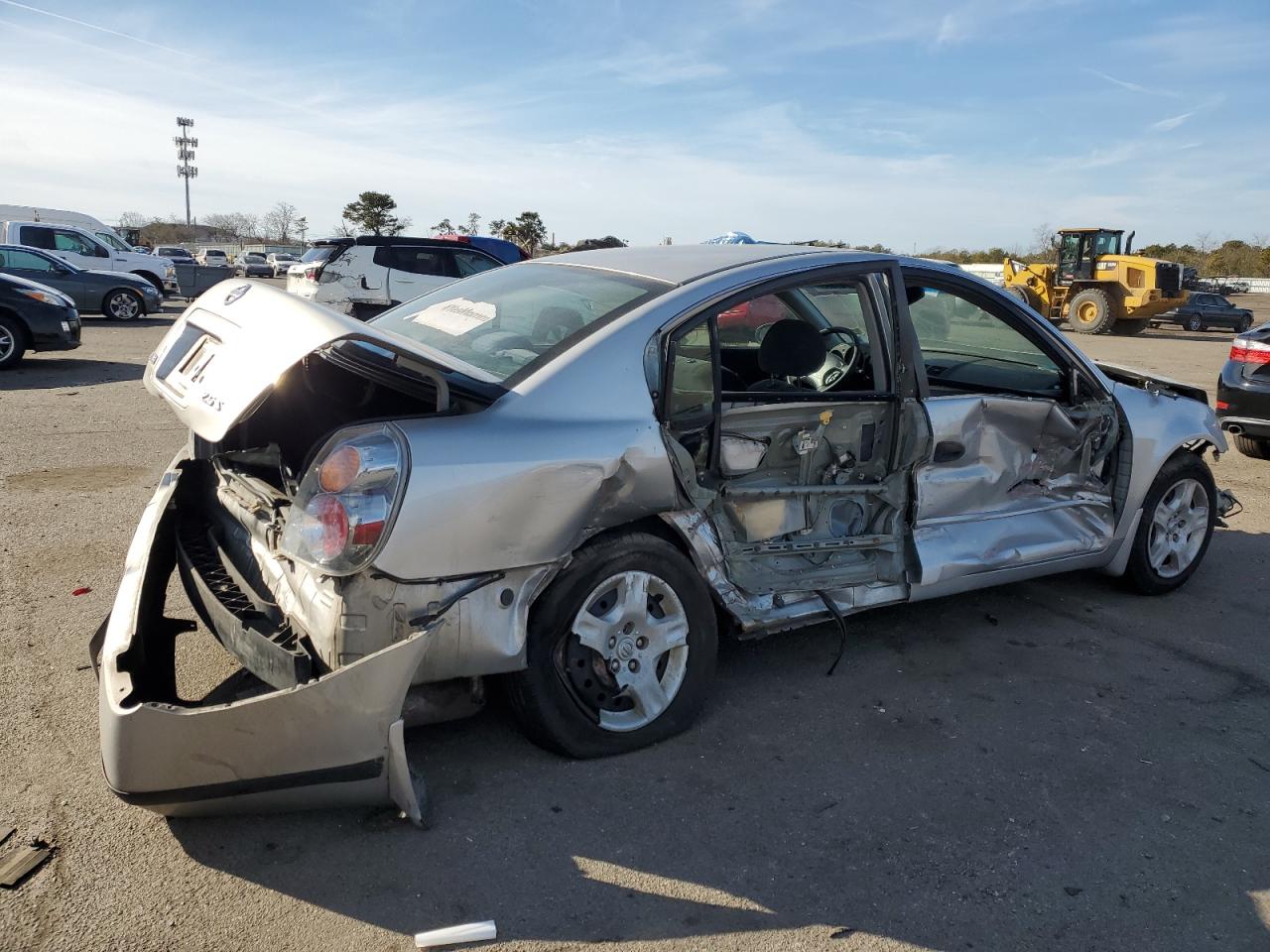 2002 Nissan Altima - Image 3
