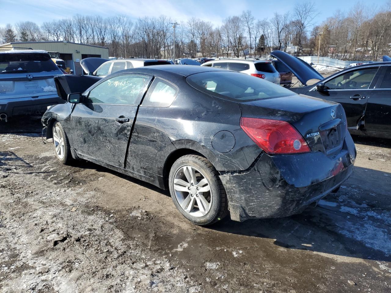 2010 Nissan Altima - Image 2