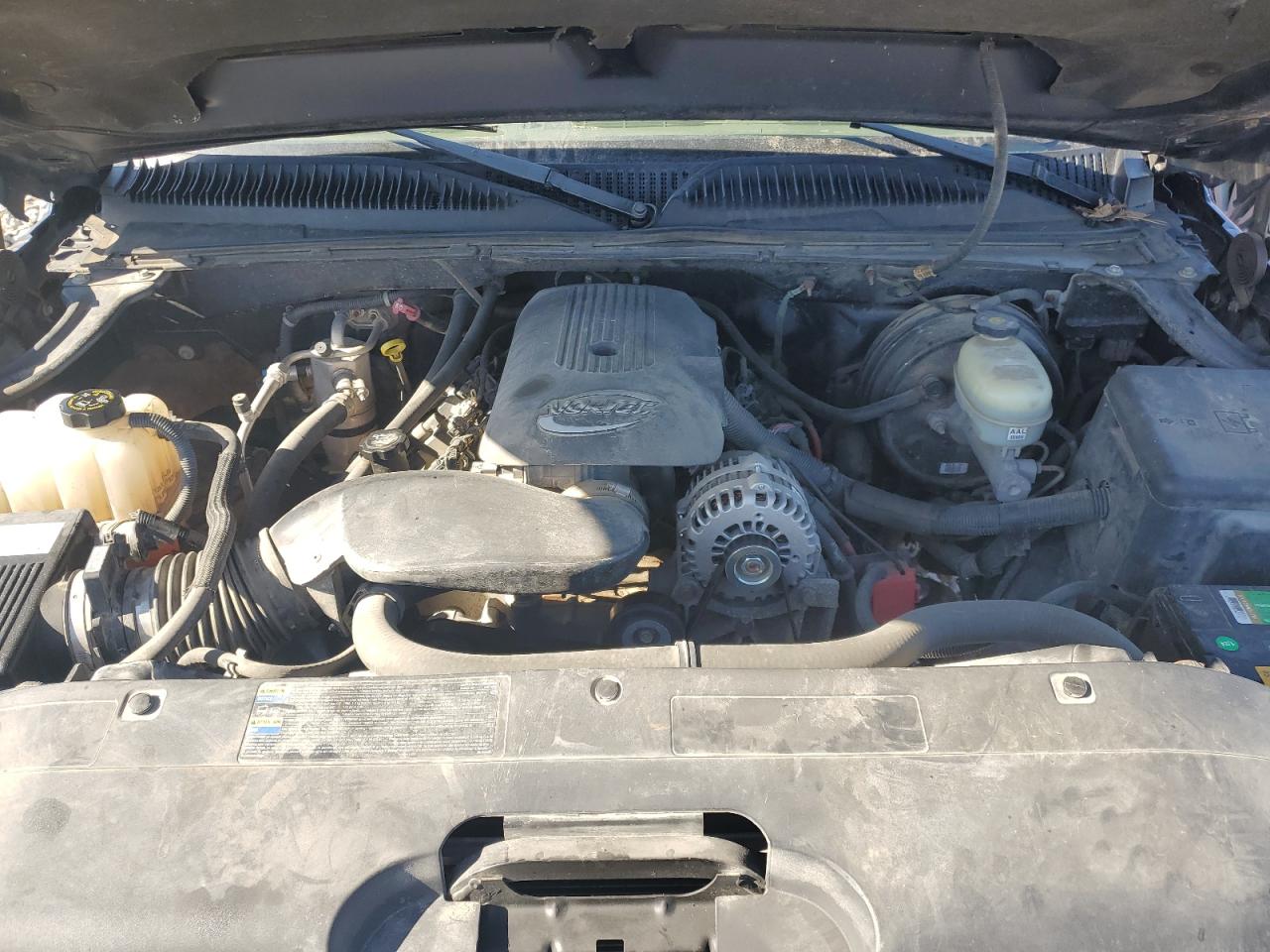 2006 Chevrolet Silverado - Image 11