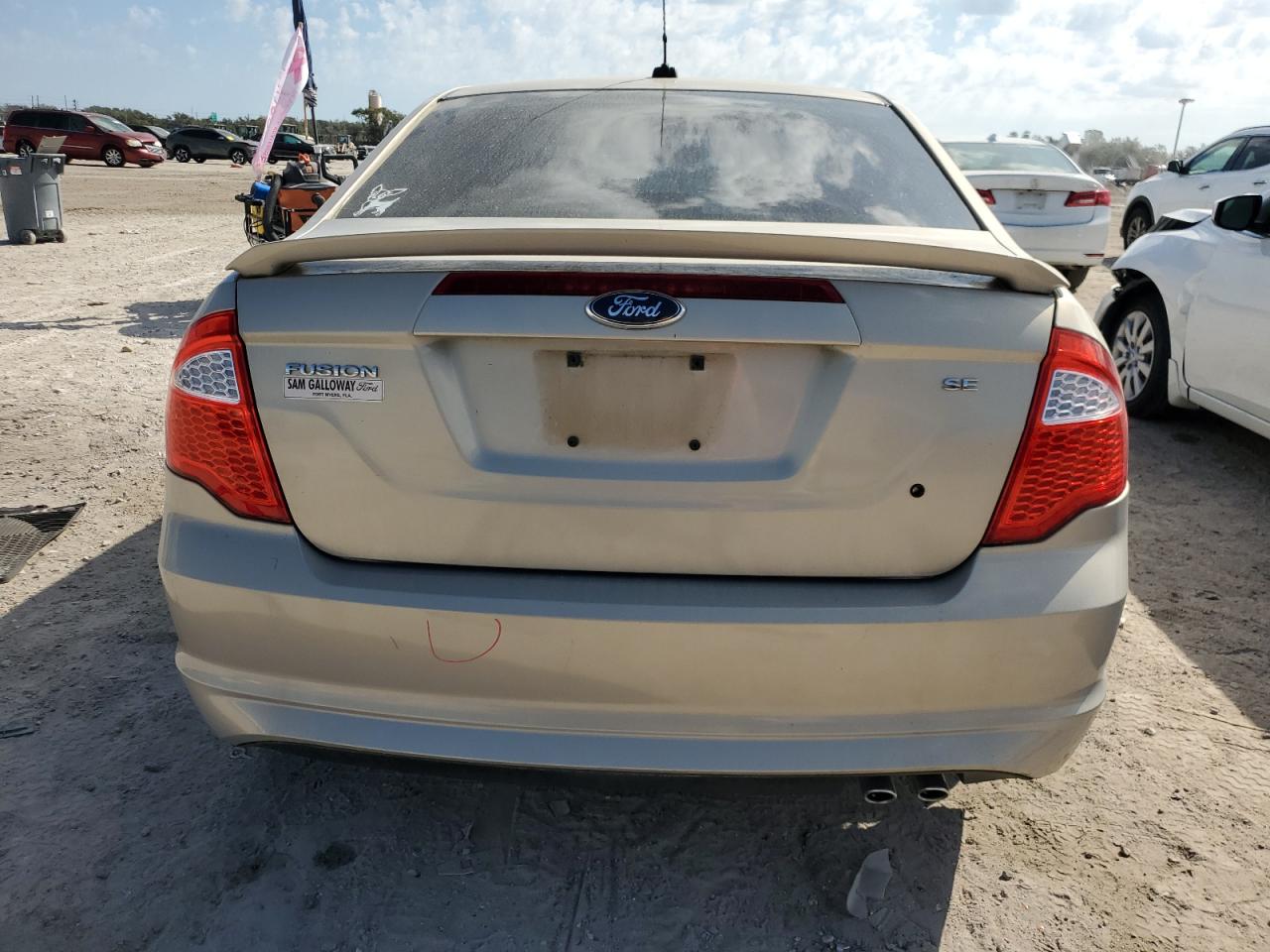 2010 Ford Fusion - Image 6
