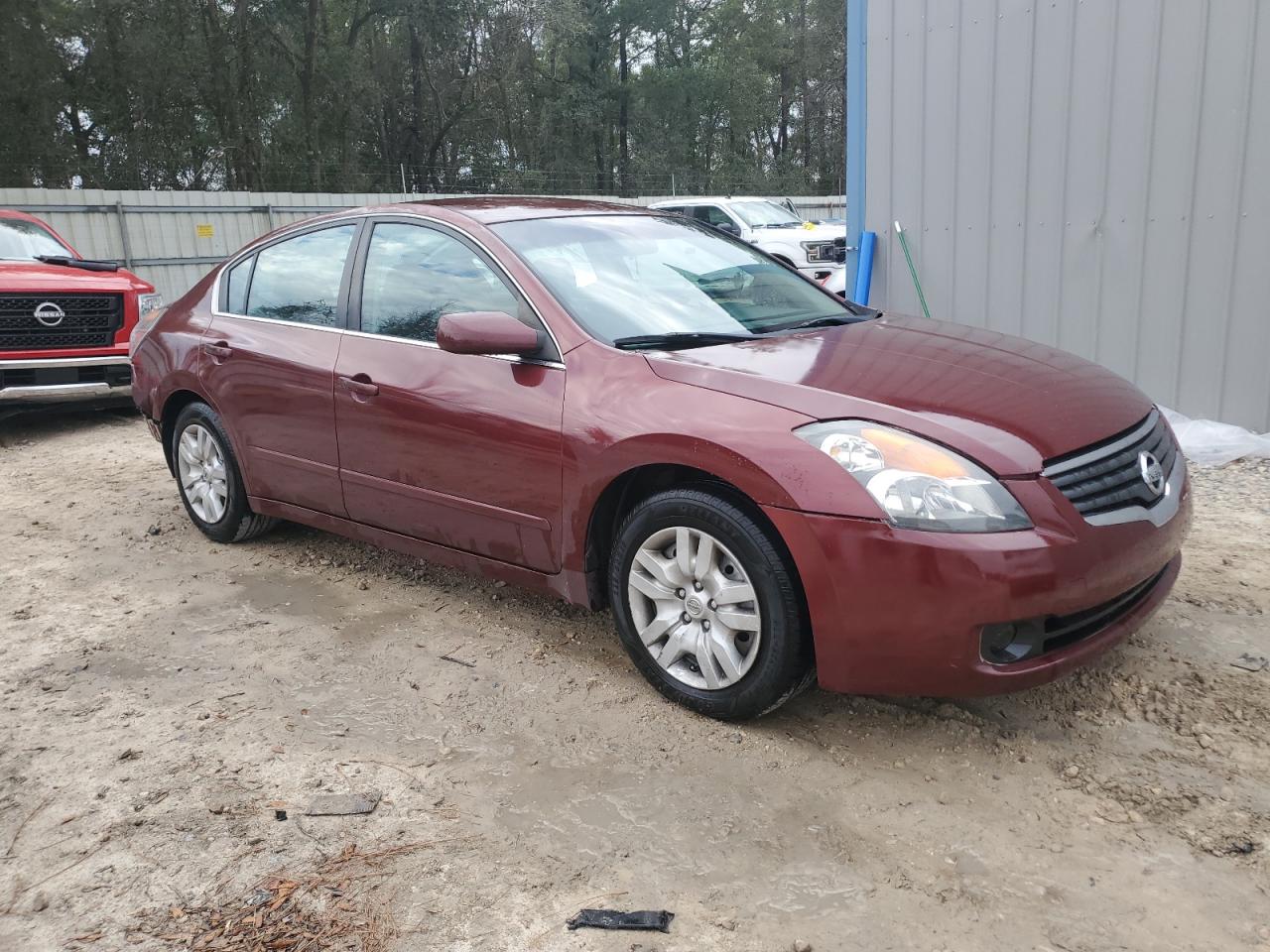 2011 Nissan Altima - Image 4