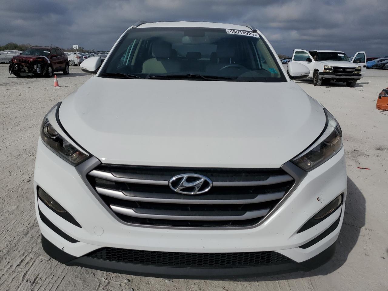 2018 Hyundai Tucson - Image 5