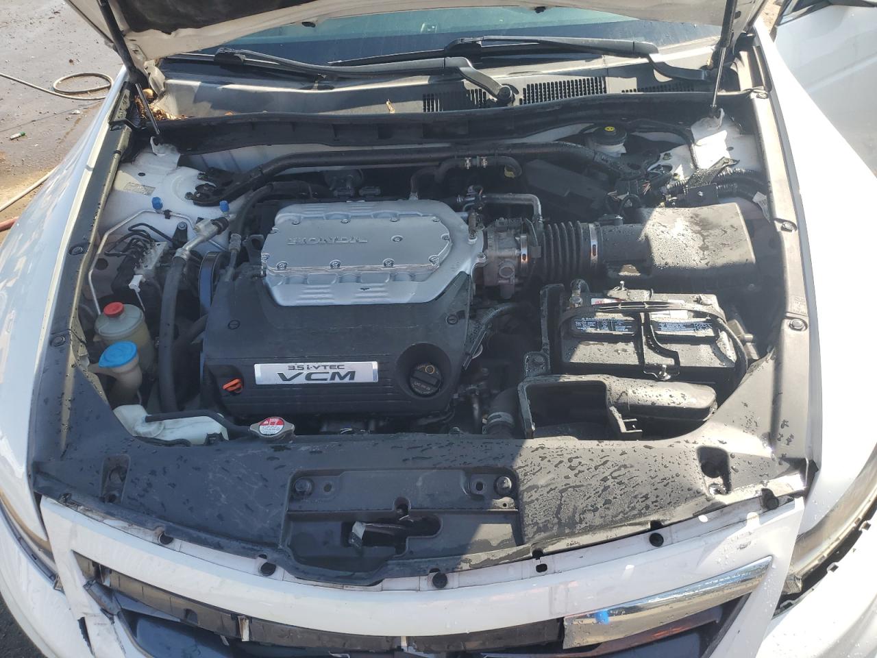 2012 Honda Accord - Image 11