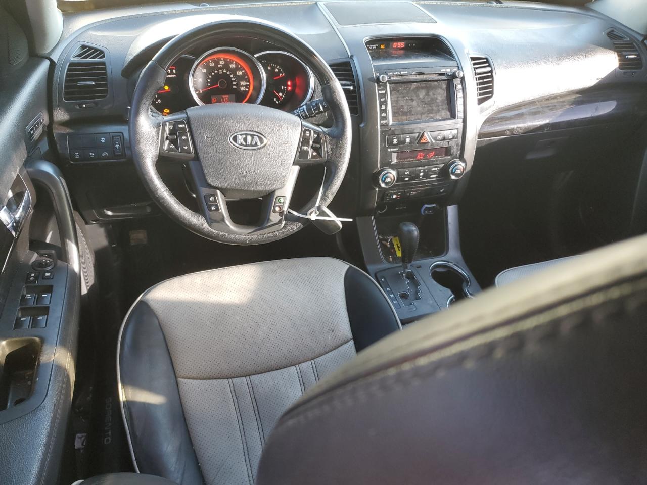 2013 Kia Sorento - Image 8