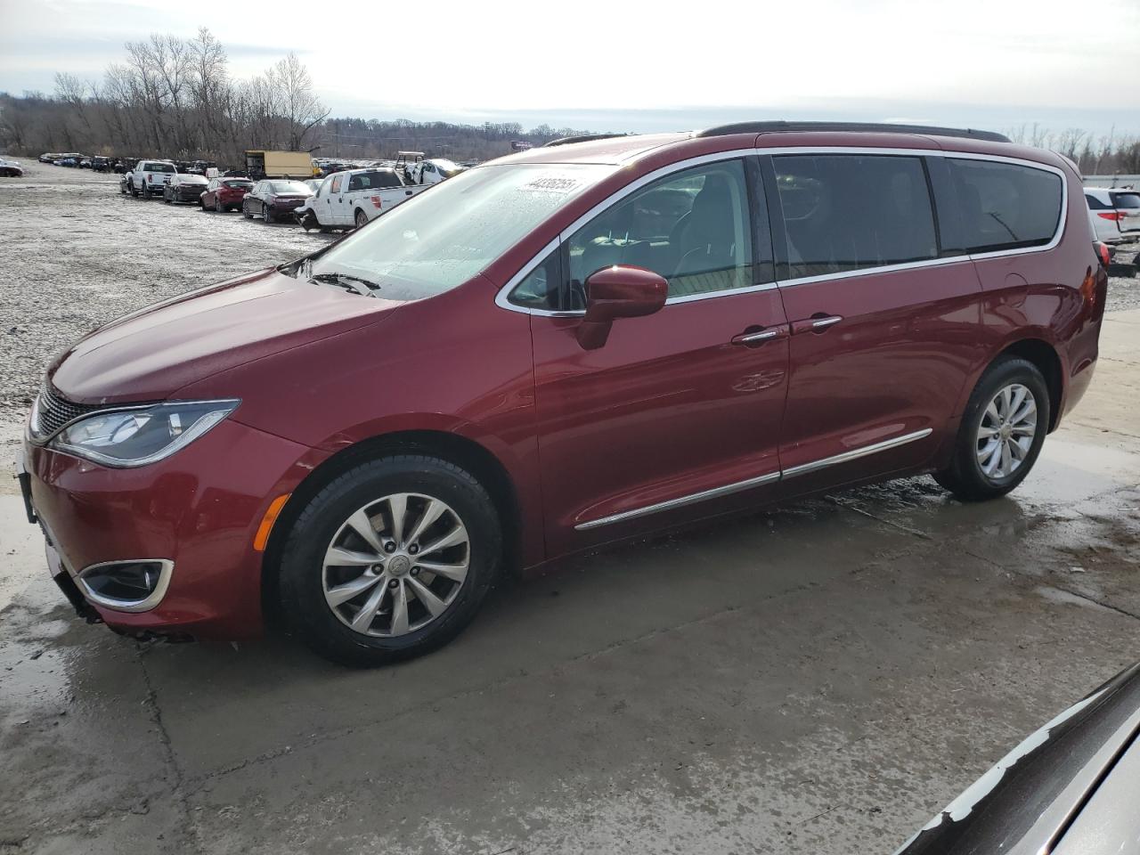 2017 Chrysler Pacifica - Image 1
