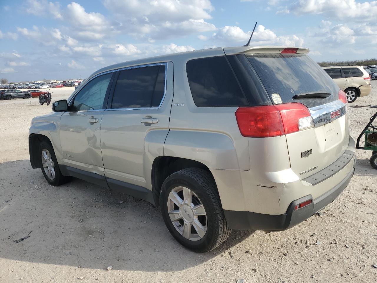 2013 GMC Terrain - Image 2