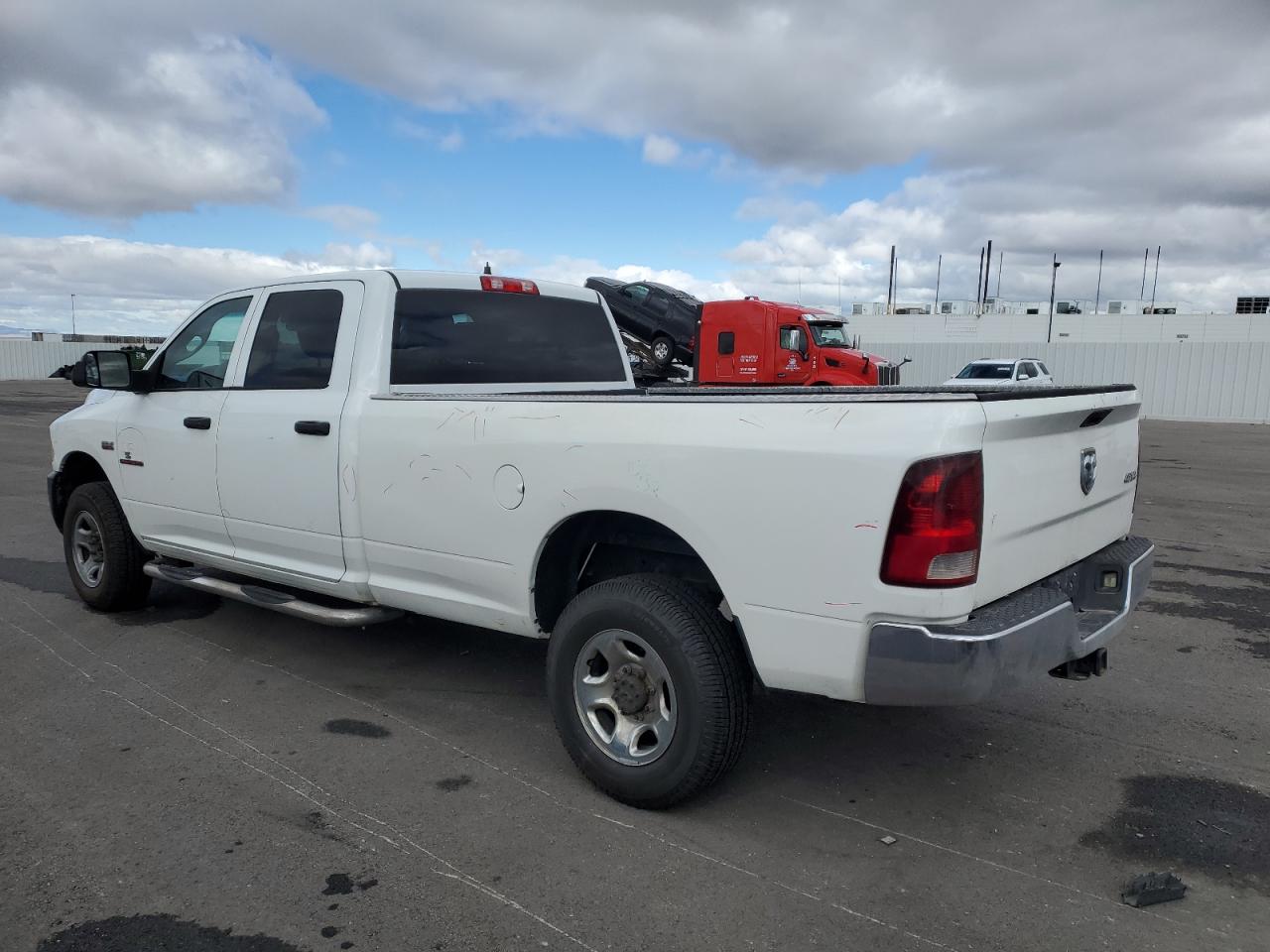 2013 RAM 2500 - Image 2