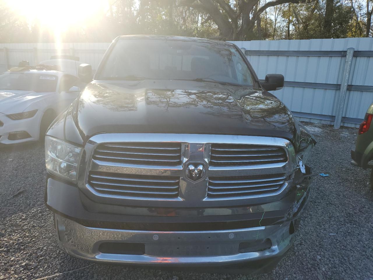 2014 RAM 1500 - Image 5