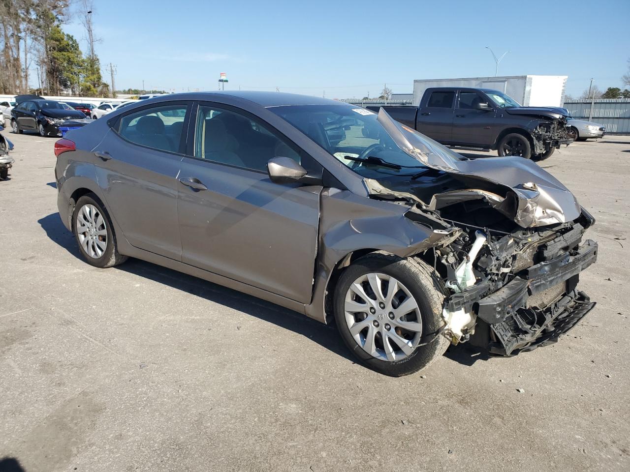2011 Hyundai Elantra - Image 4