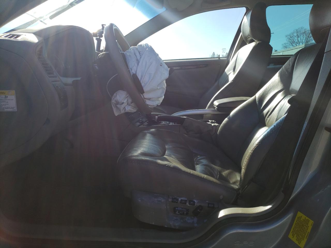 2004 Volvo XC70 - Image 7