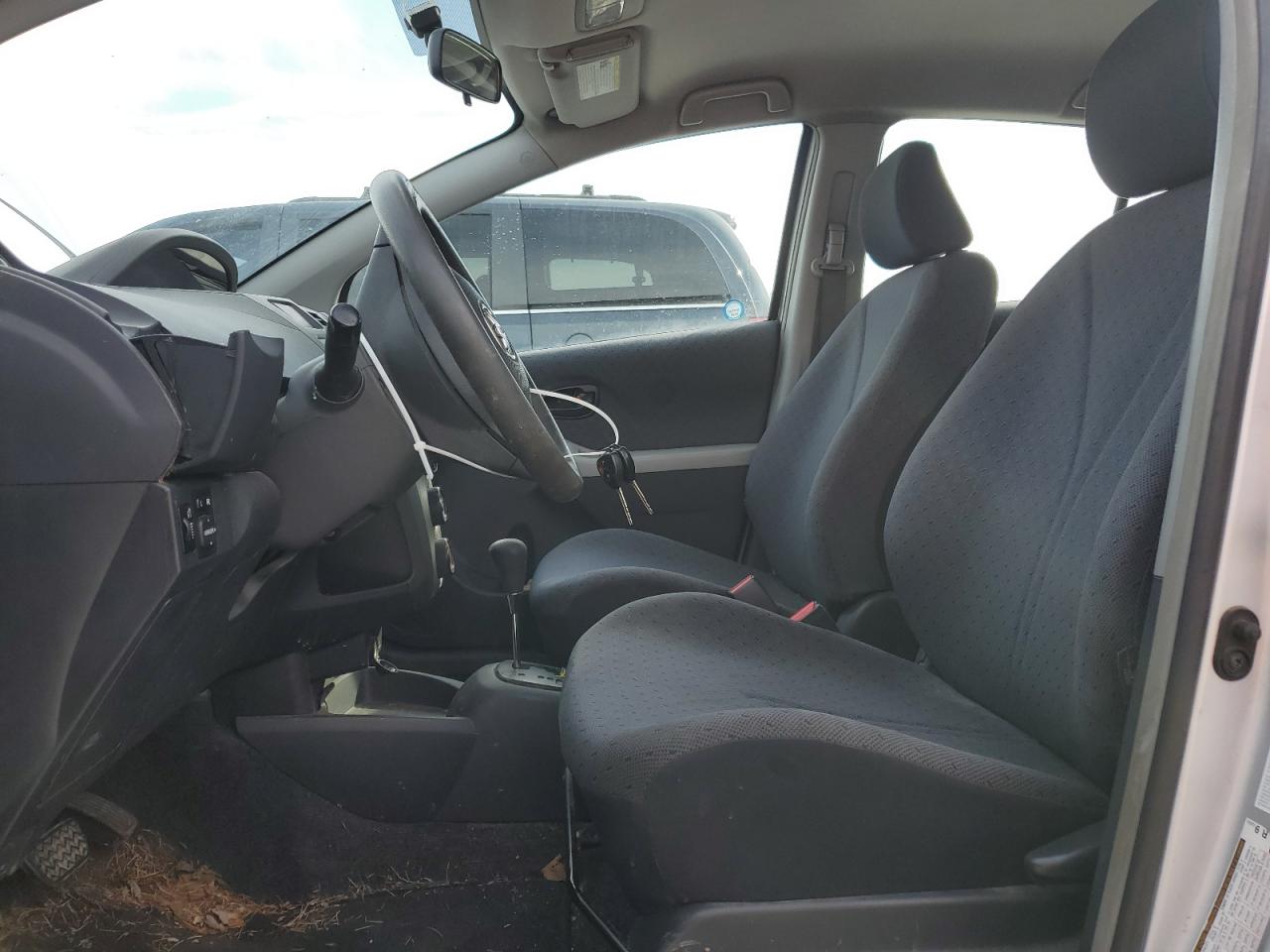 2009 Toyota Yaris - Image 7