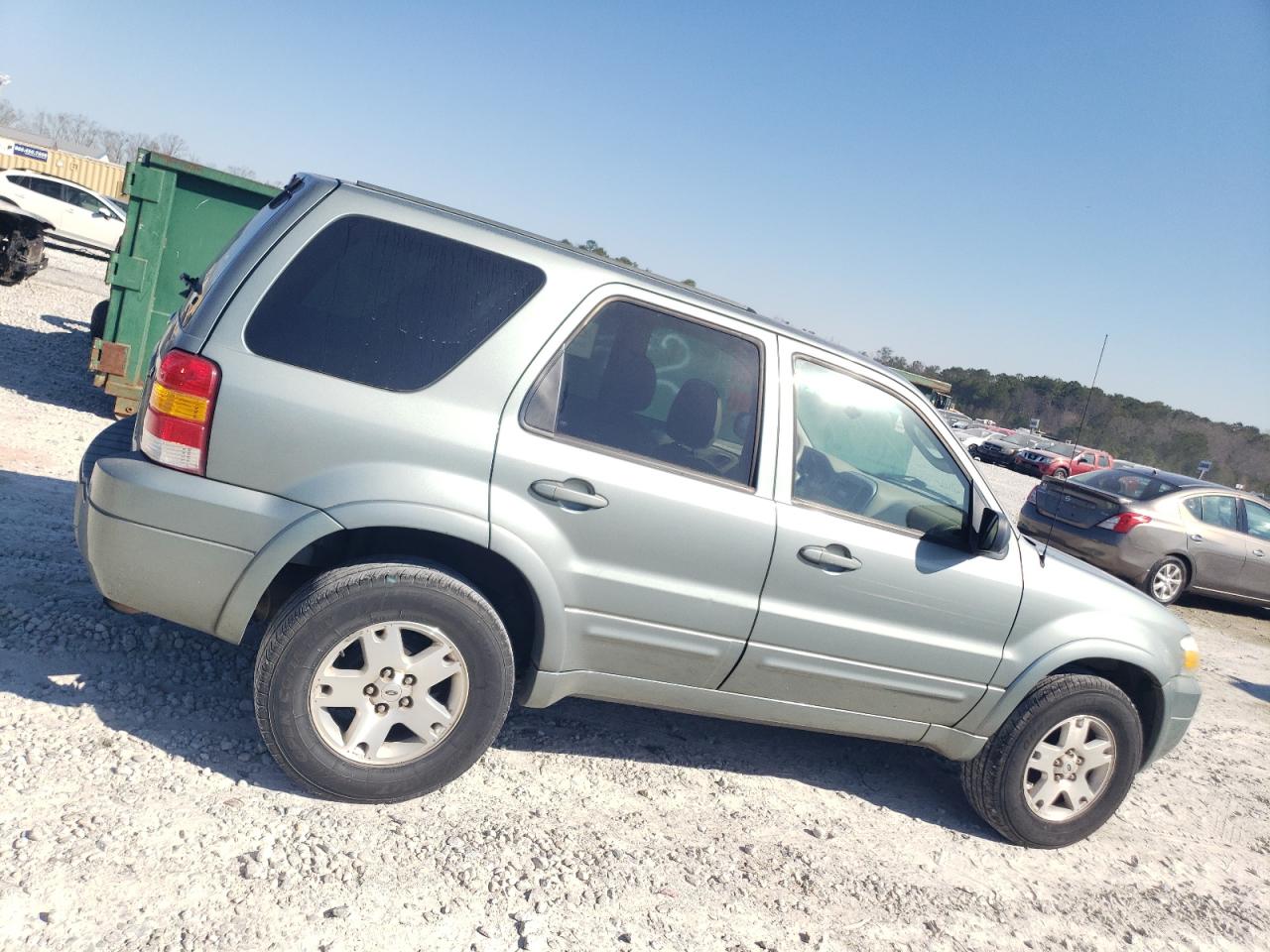 2006 Ford Escape - Image 3