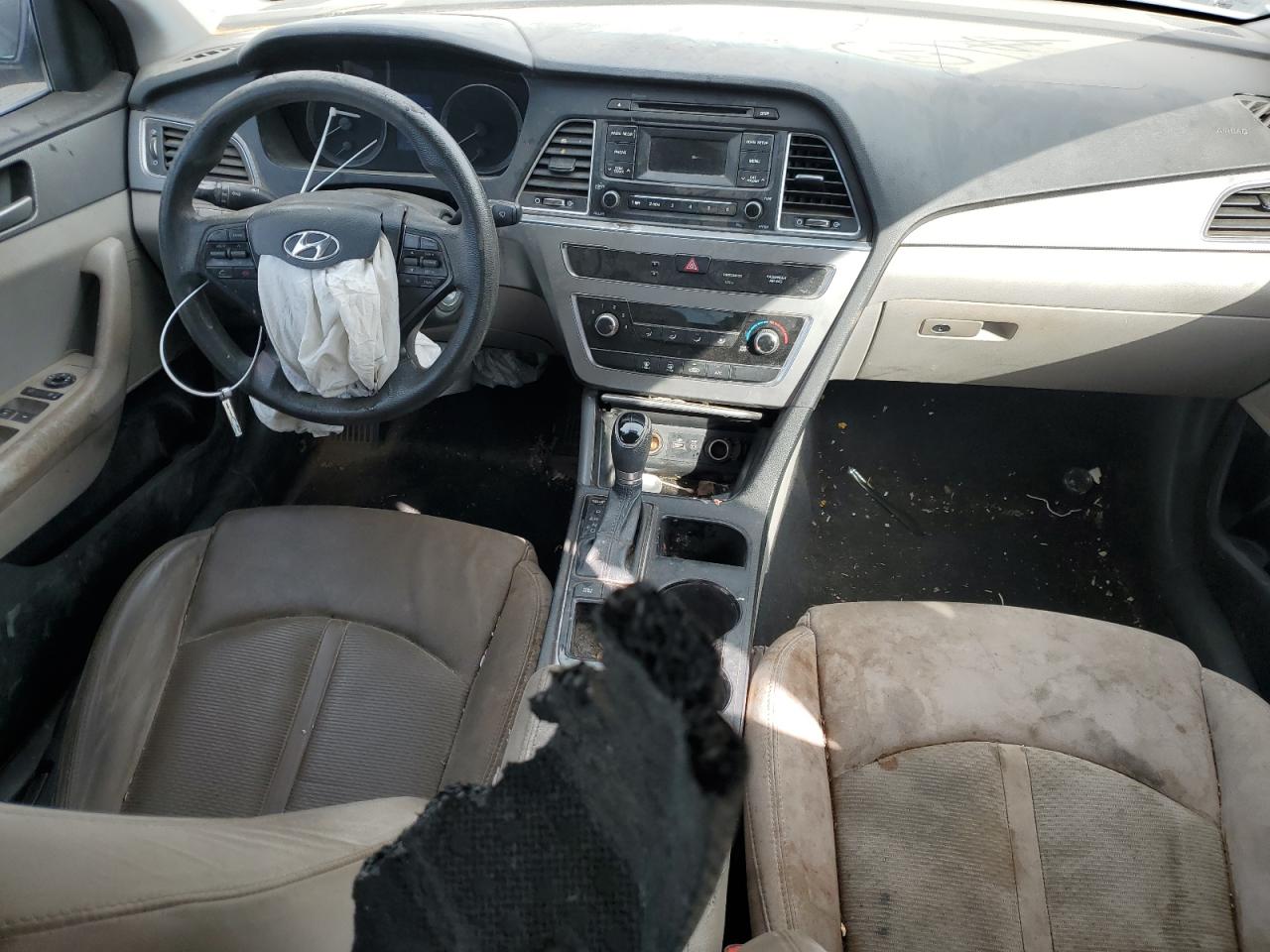 2015 Hyundai Sonata - Image 8