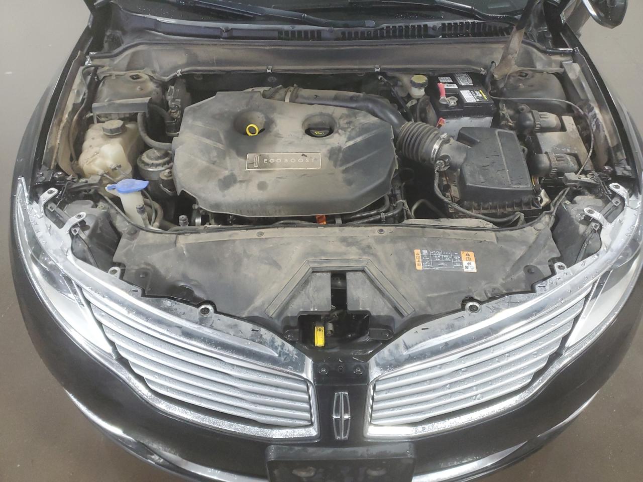 2014 Lincoln MKZ - Image 12
