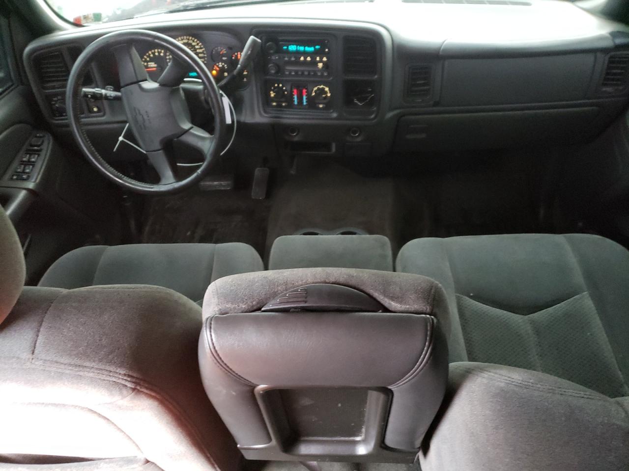 2004 Chevrolet Silverado - Image 8