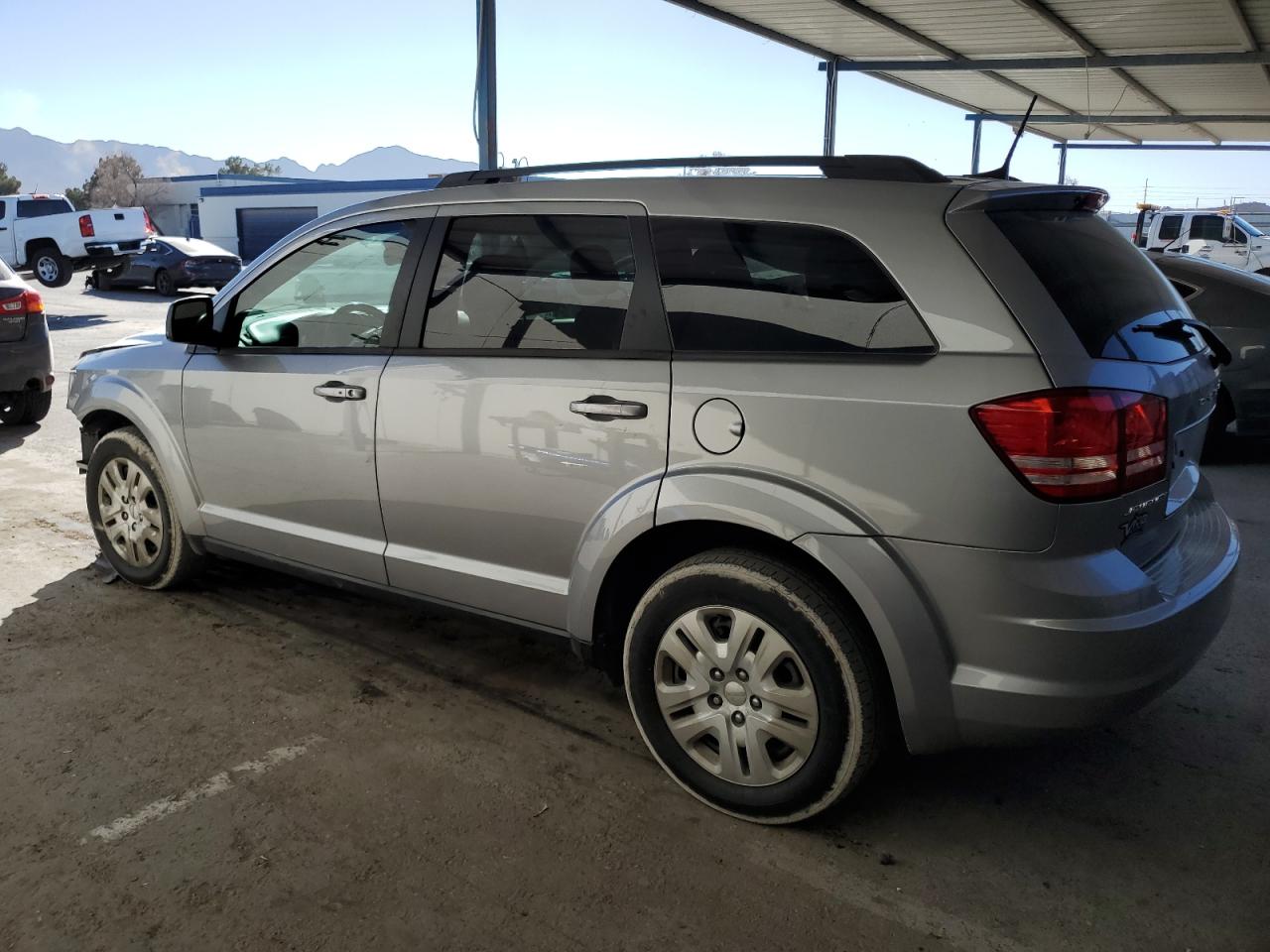 2018 Dodge Journey - Image 2