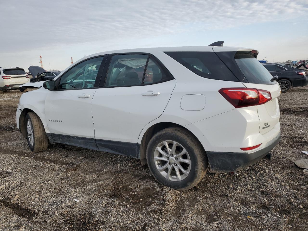 2018 Chevrolet Equinox - Image 2