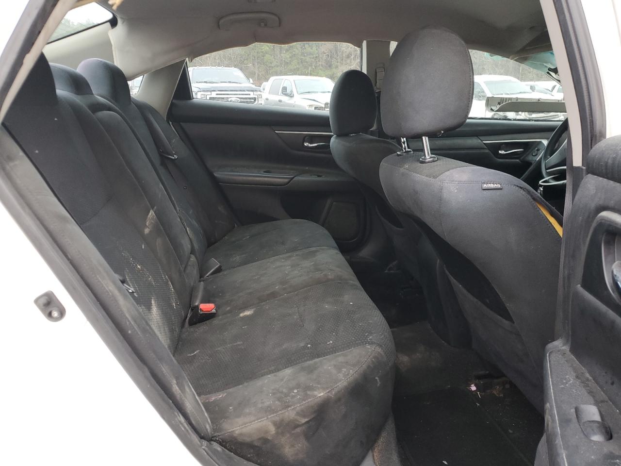 2015 Nissan Altima - Image 10