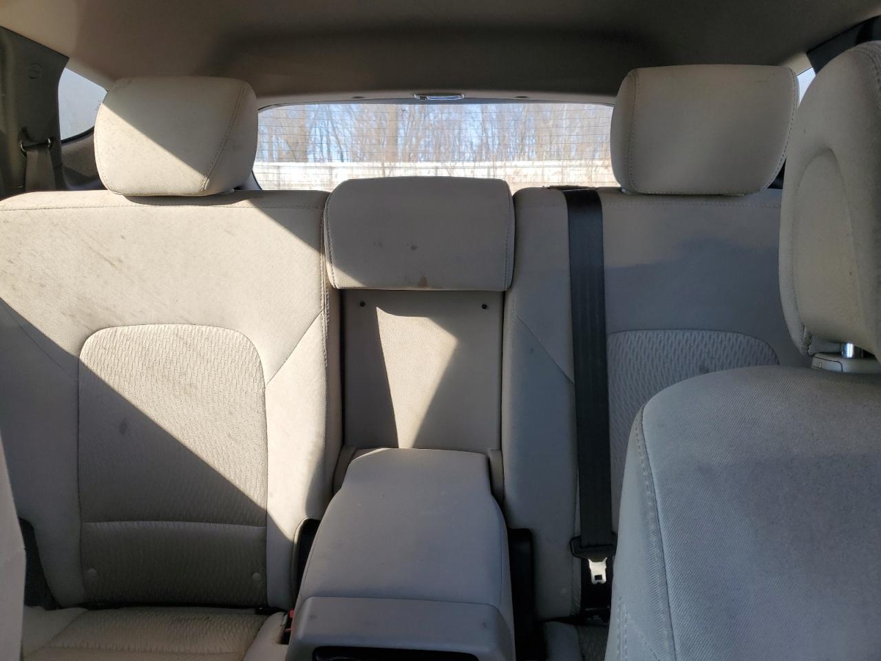 2013 Hyundai Santa Fe - Image 10