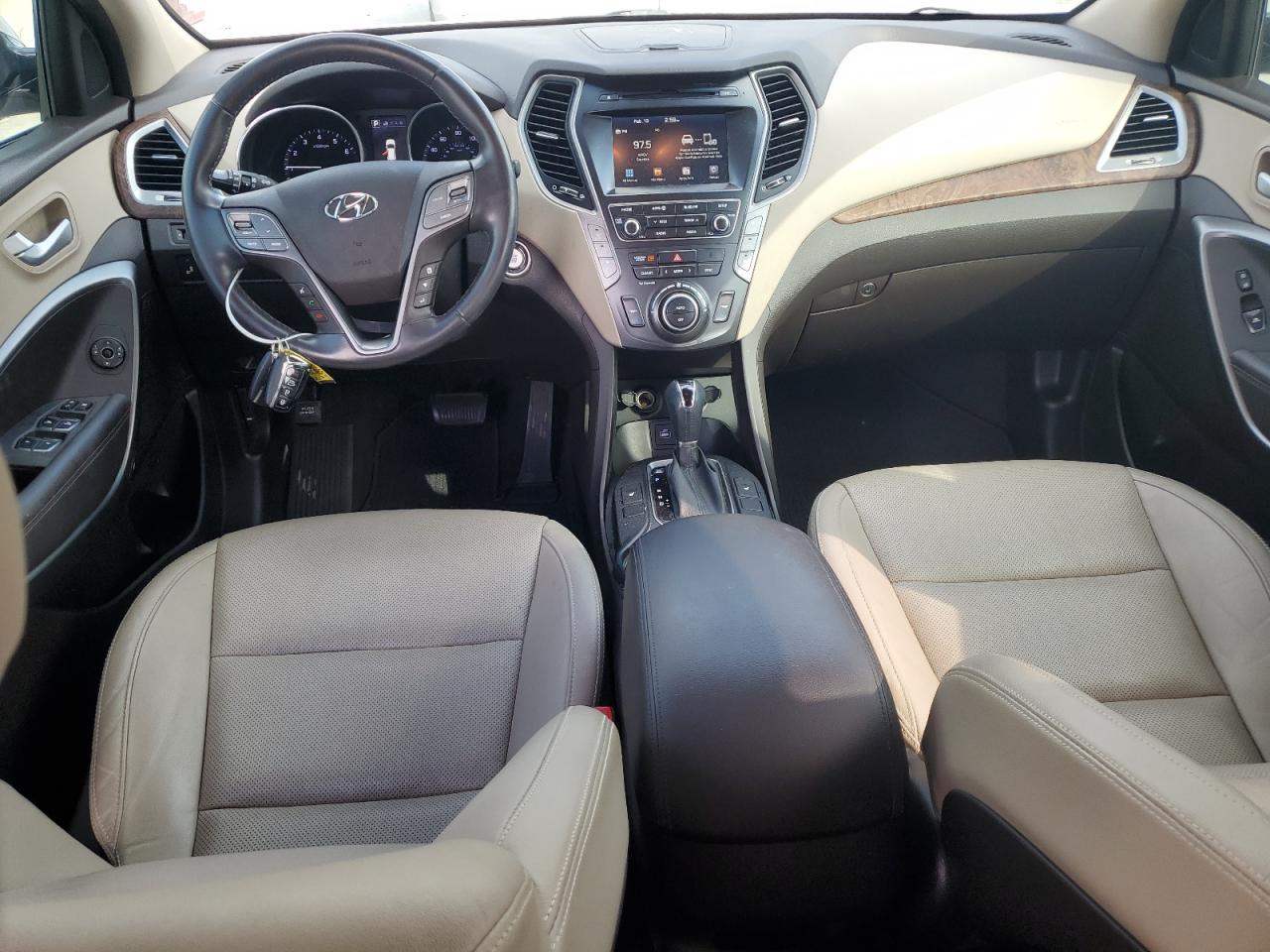 2017 Hyundai Santa Fe - Image 8