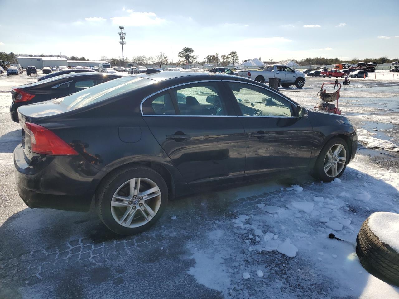 2015 Volvo S60 - Image 3