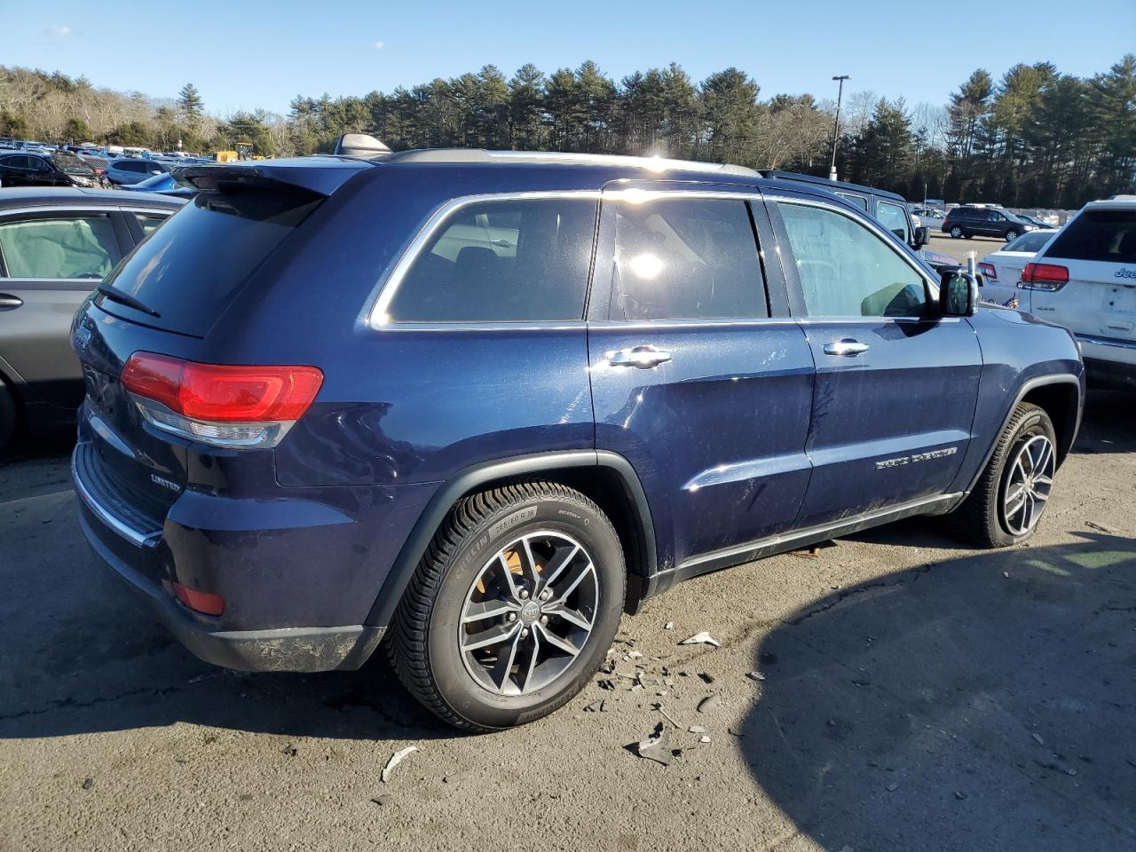 2017 Jeep Grand Cherokee - Image 3