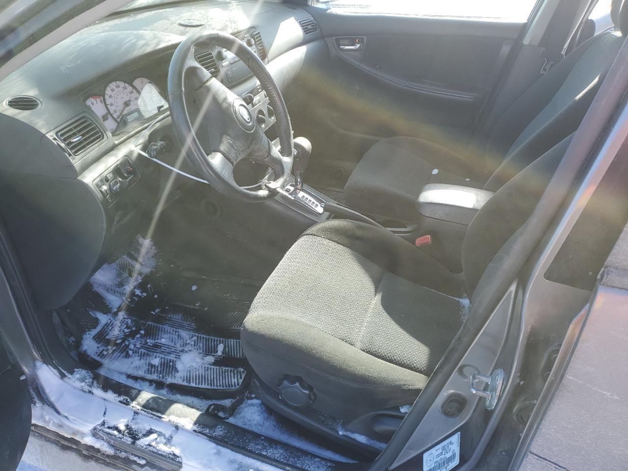 2004 Toyota Corolla - Image 7