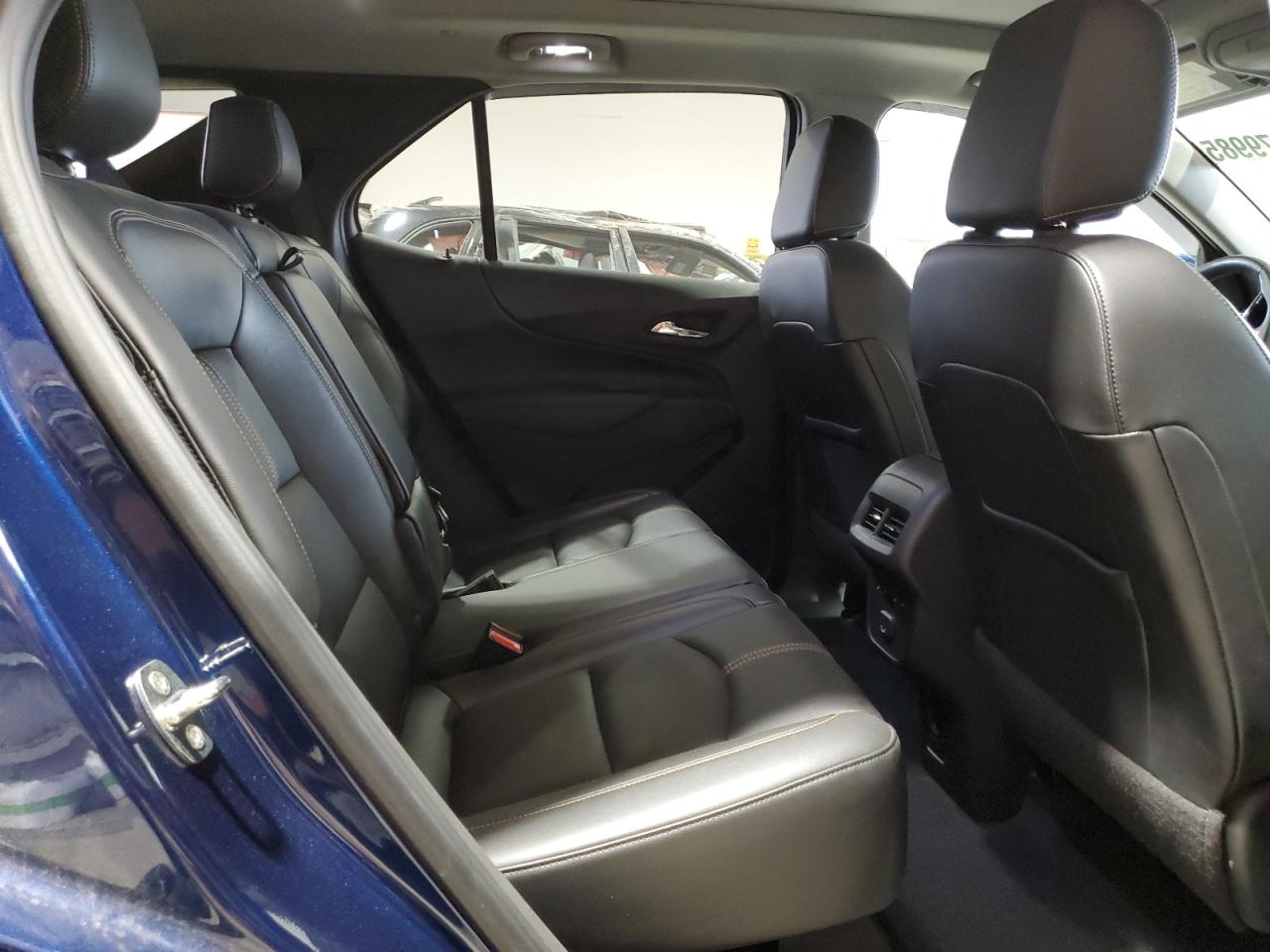 2022 Chevrolet Equinox - Image 11