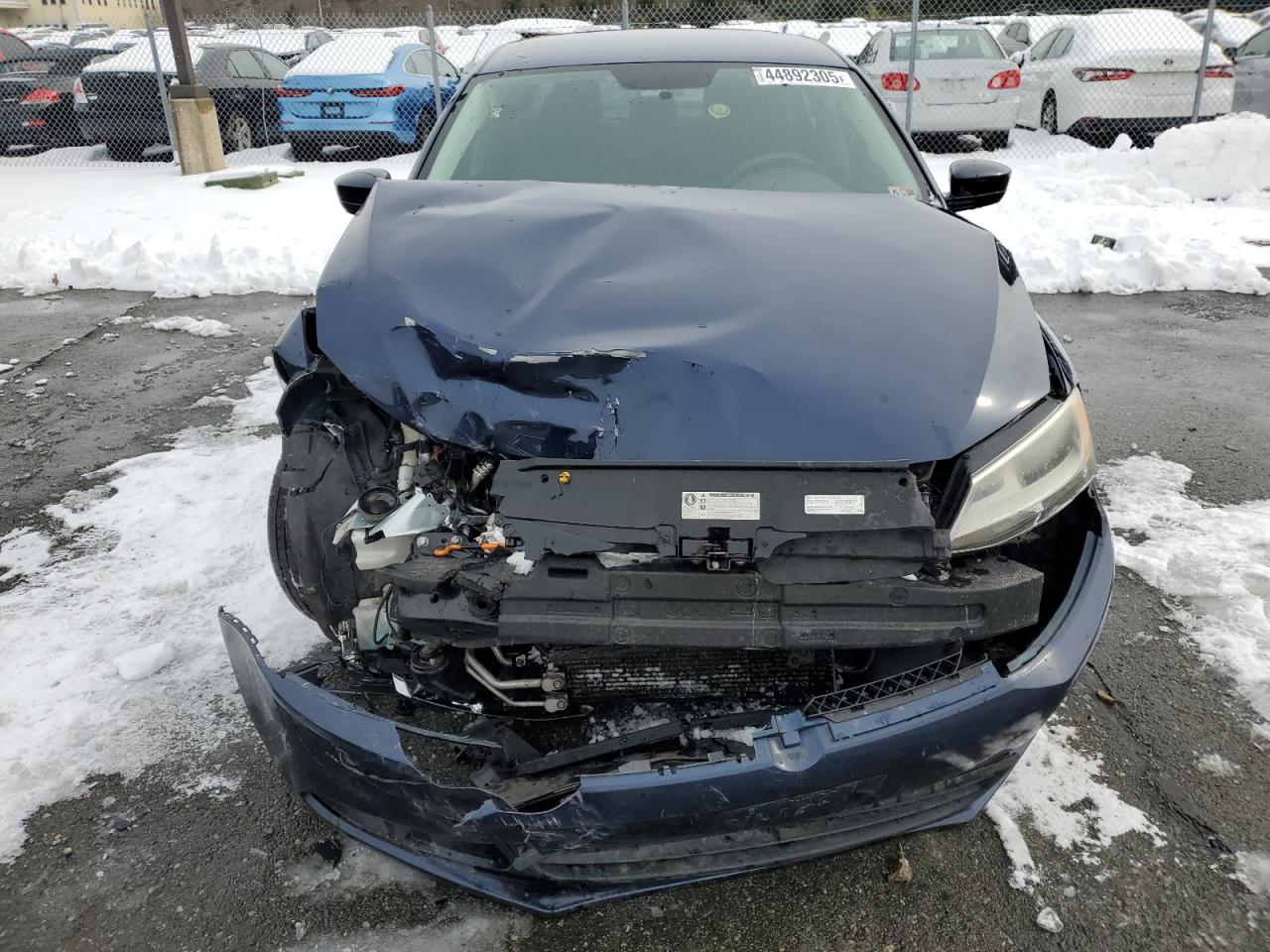 2014 Volkswagen Jetta - Image 5