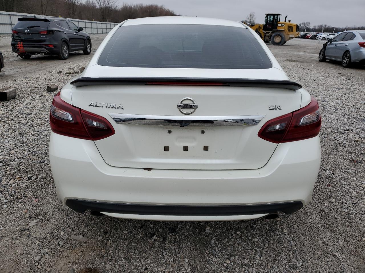 2017 Nissan Altima - Image 6