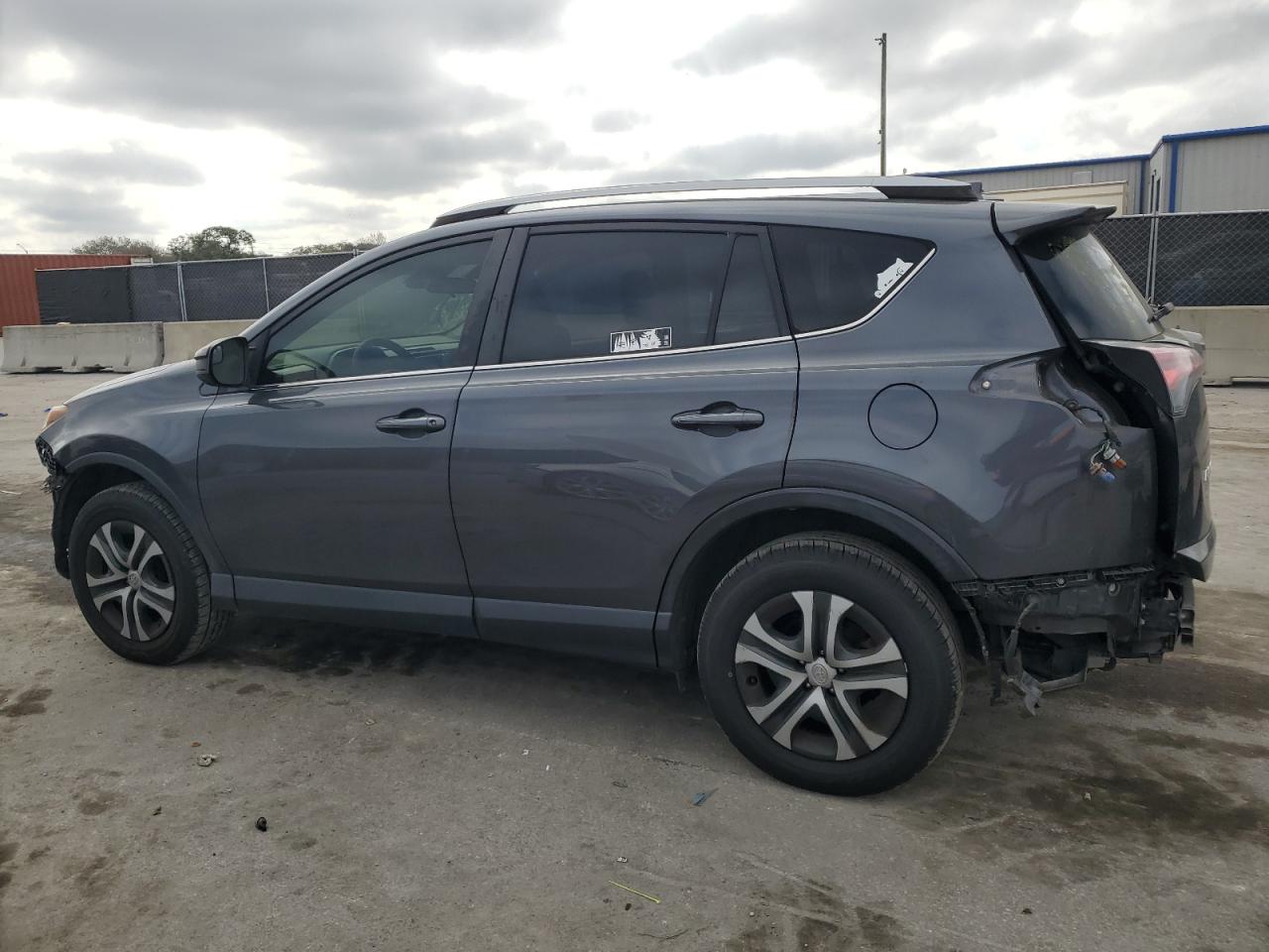 2018 Toyota RAV 4 - Image 3