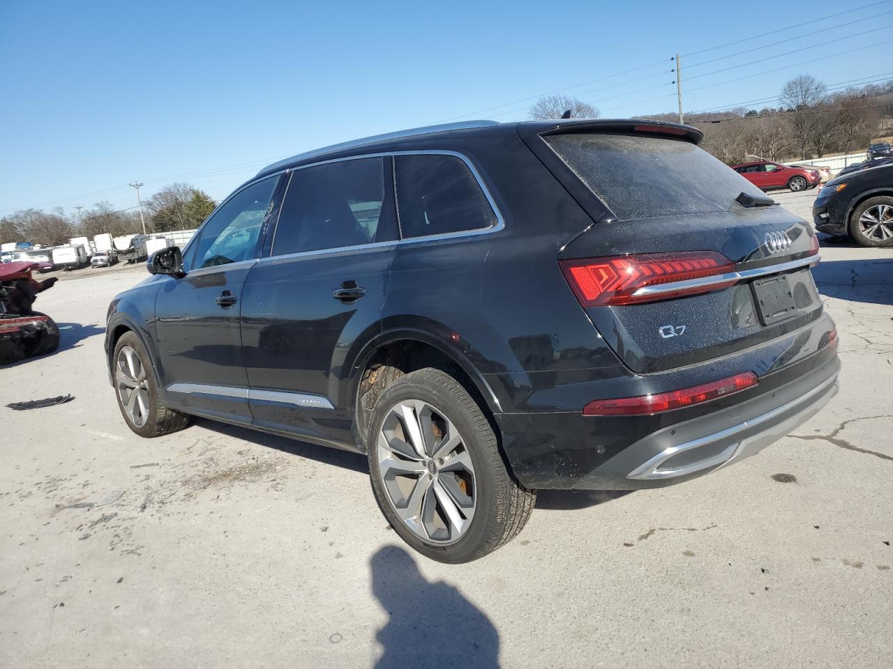 2024 Audi Q7 - Image 2