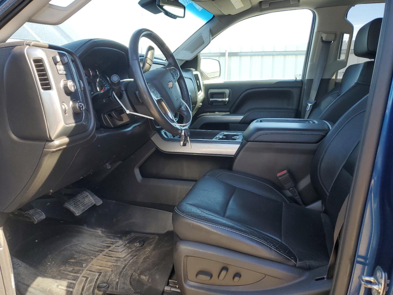 2015 Chevrolet Silverado - Image 7