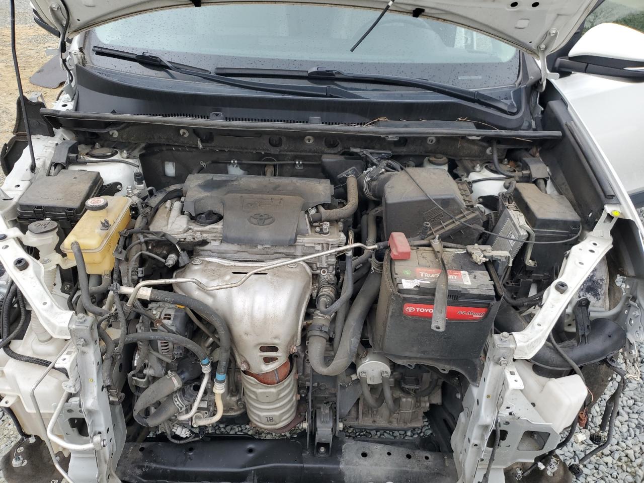 2018 Toyota RAV 4 - Image 11