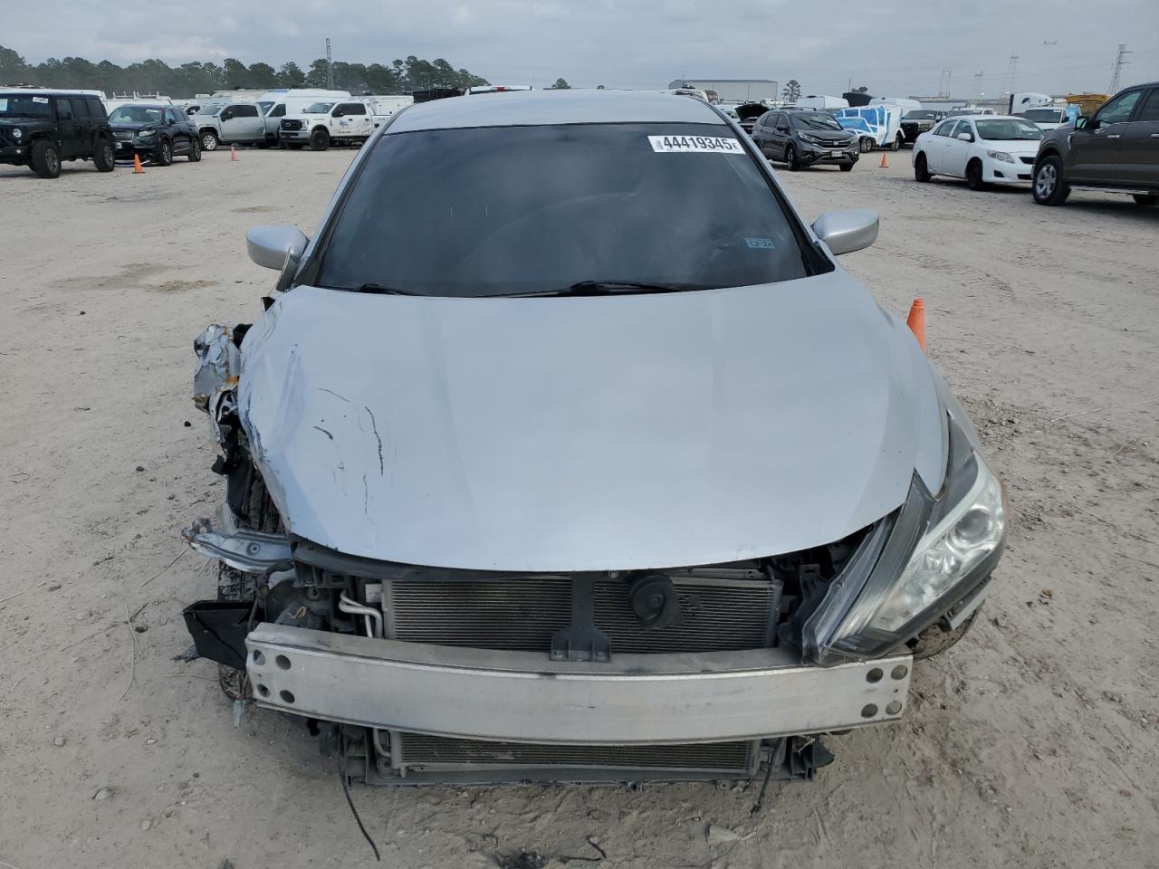2016 Nissan Altima - Image 7