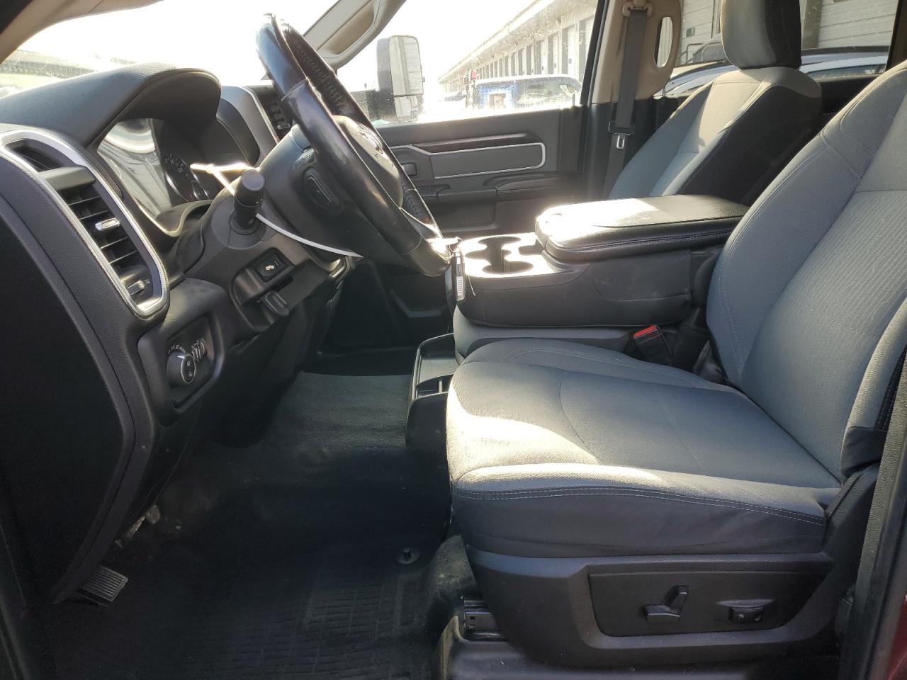 2019 RAM 2500 - Image 7
