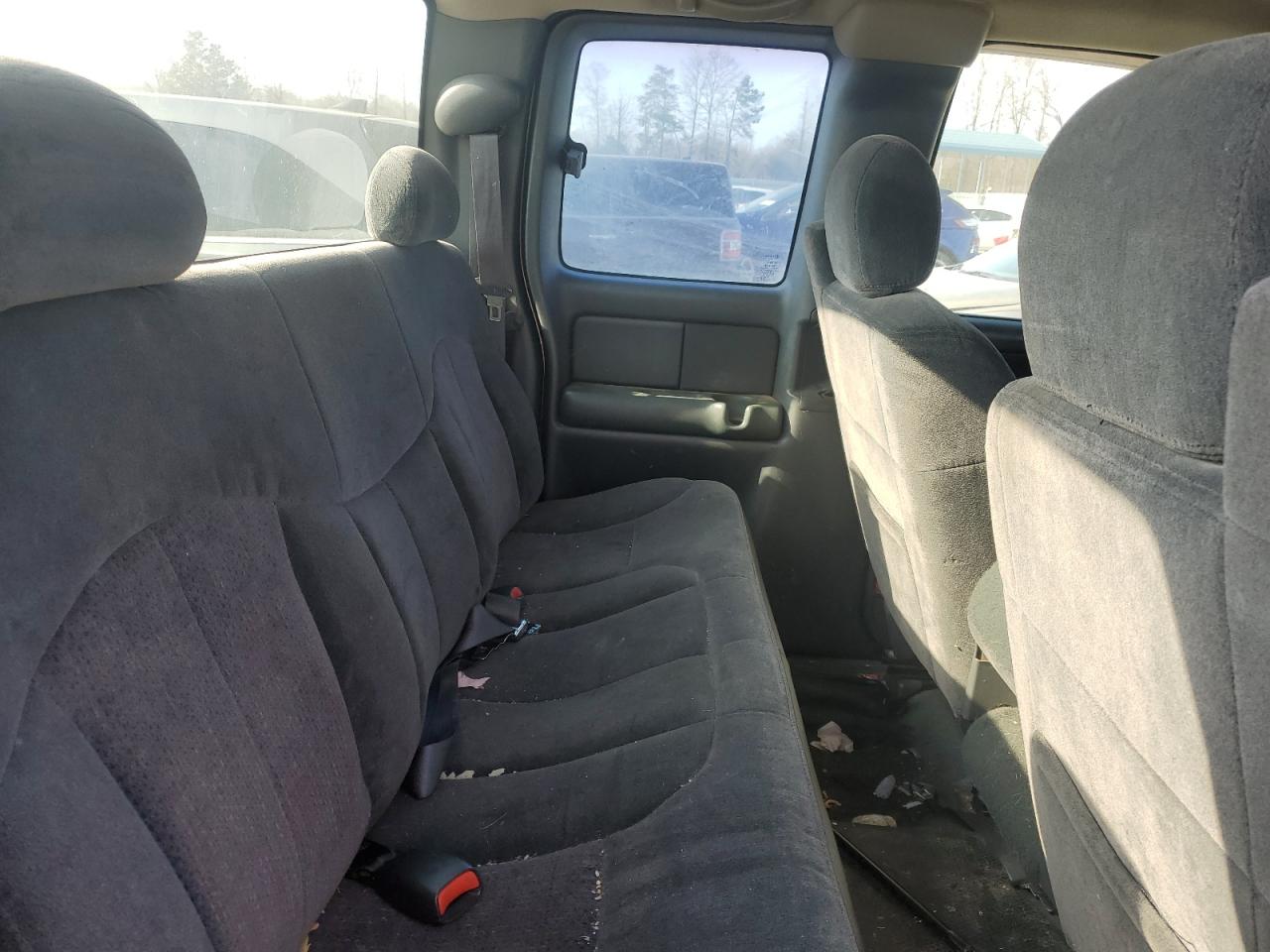 2000 Chevrolet Silverado - Image 10