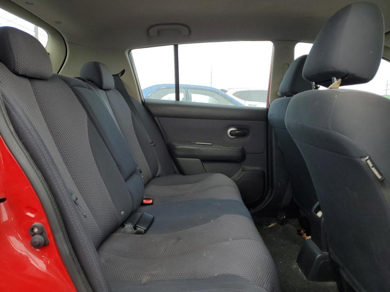 2009 Nissan Versa - Image 10